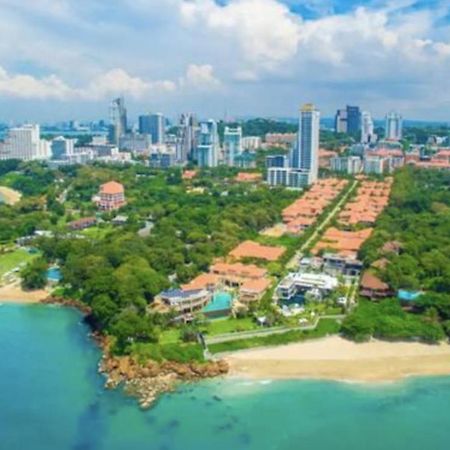Majestic Residence Pool Villas X Gsg Pattaya Exterior photo